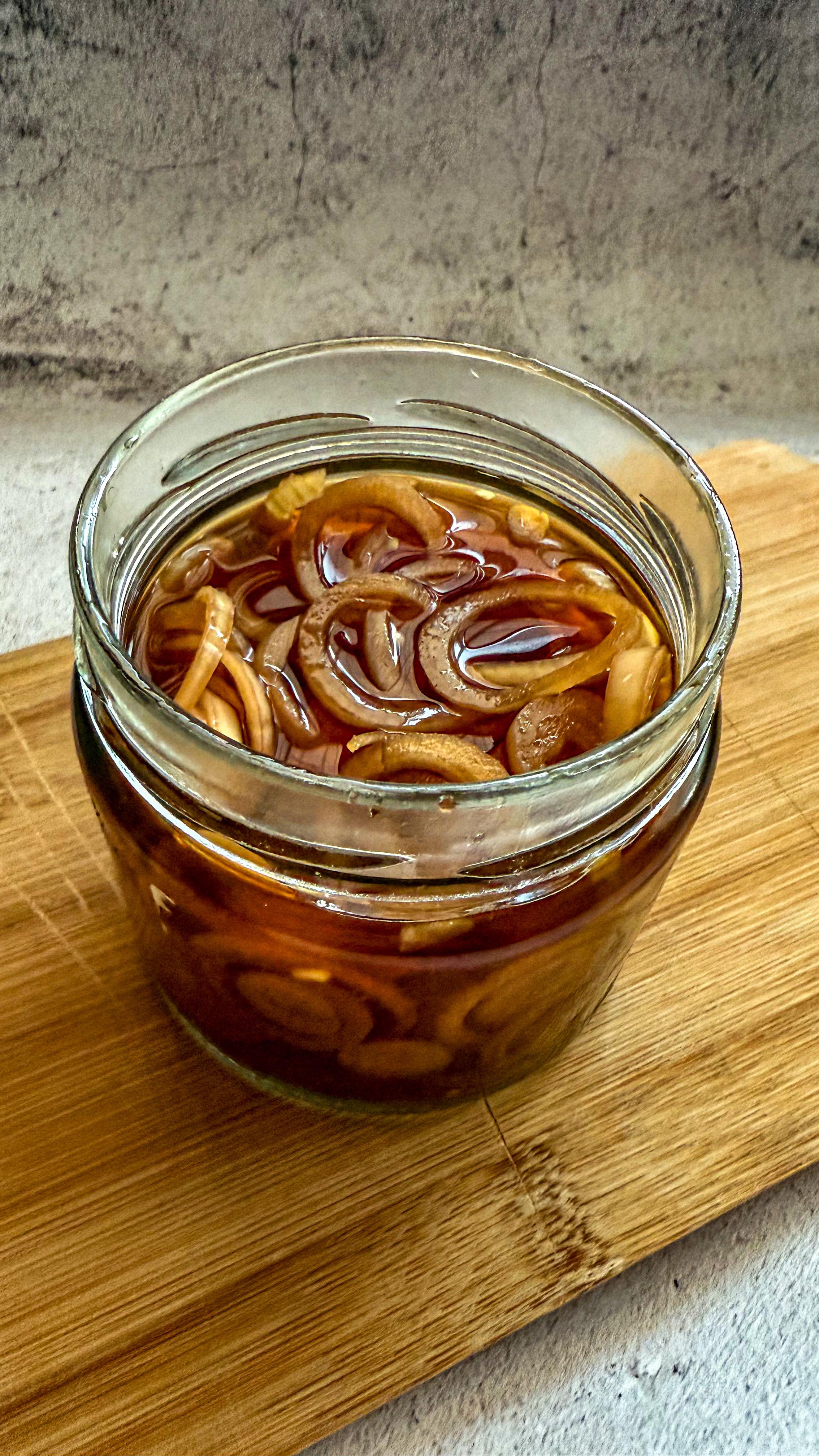 Sweet pickled shallots